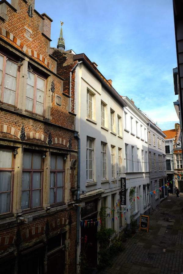 Modern Appartment In The Heart Of Gand Esterno foto