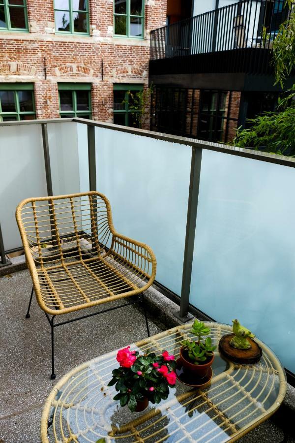 Modern Appartment In The Heart Of Gand Esterno foto